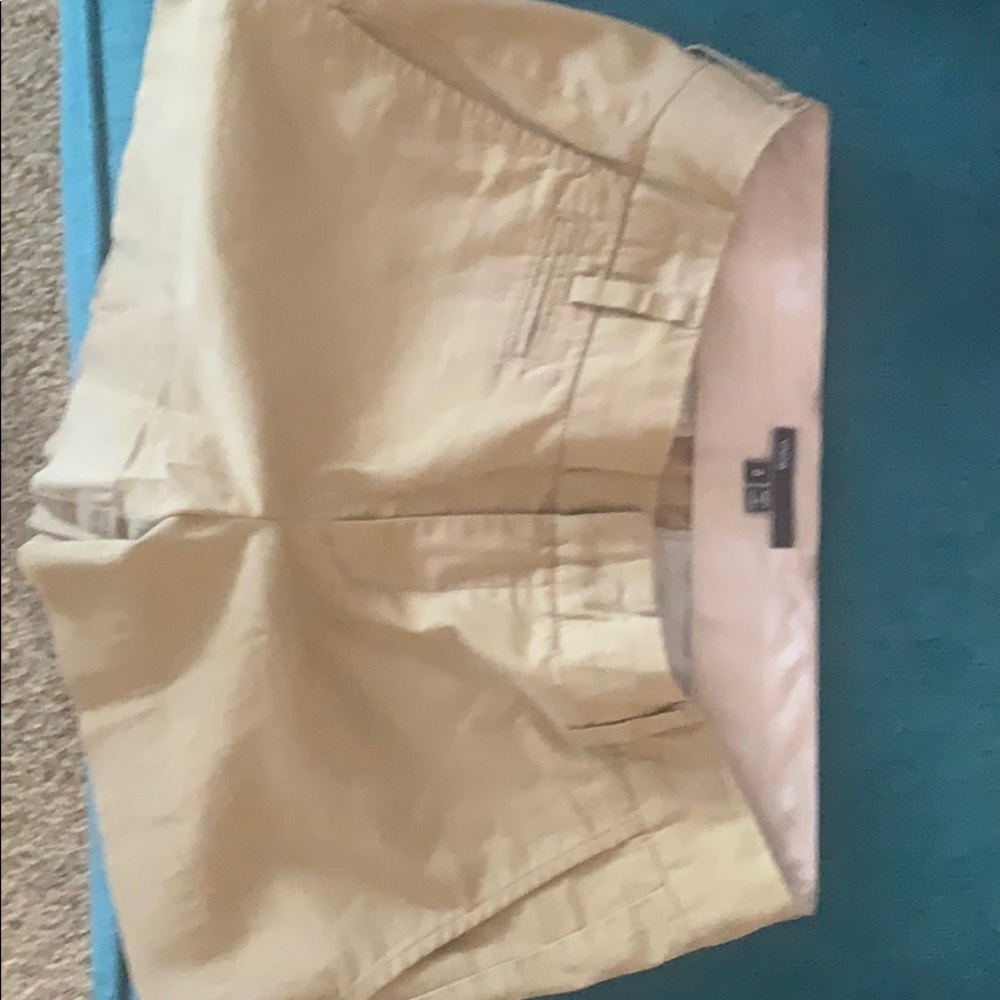 Vince tan short shorts